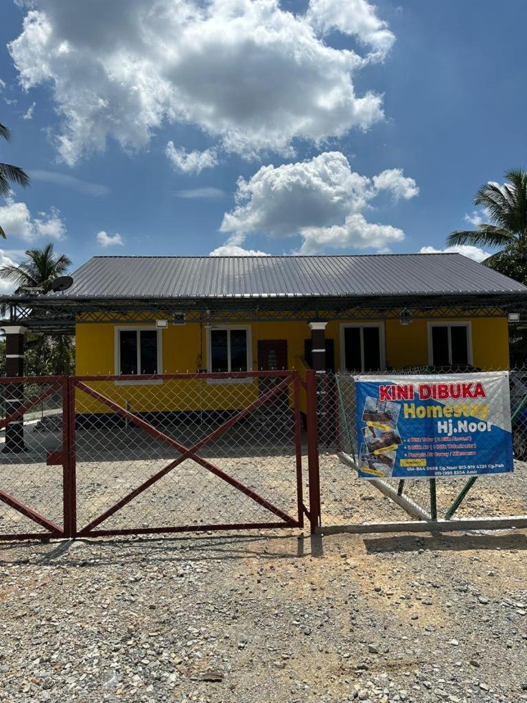Homestay Haji Noor Tanah Merah  Exterior foto